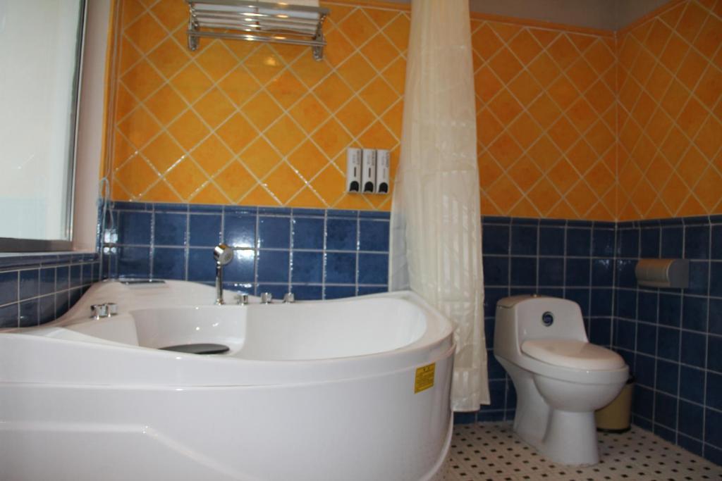Michael'S Inn & Suites Guilin Chambre photo
