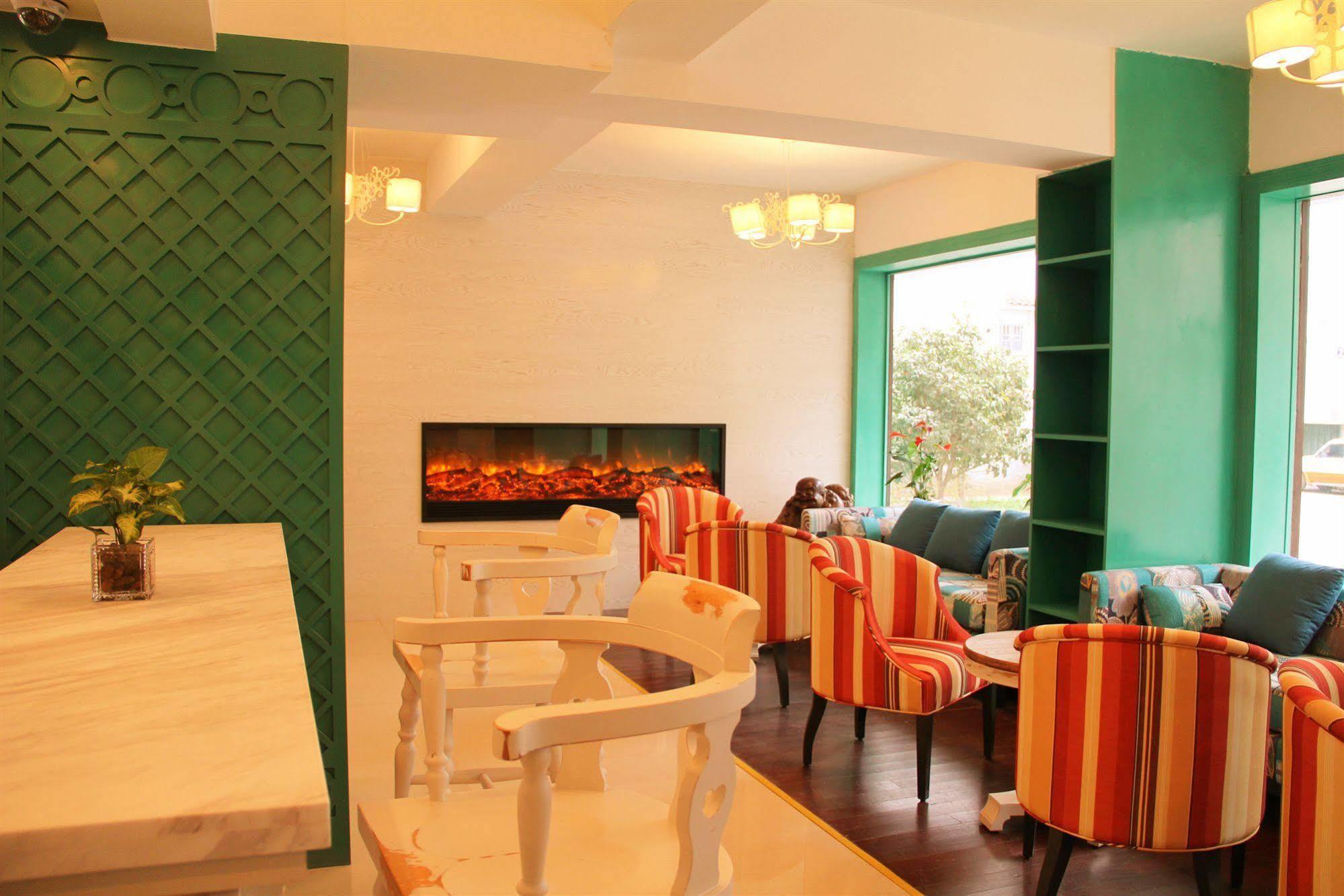 Michael'S Inn & Suites Guilin Extérieur photo