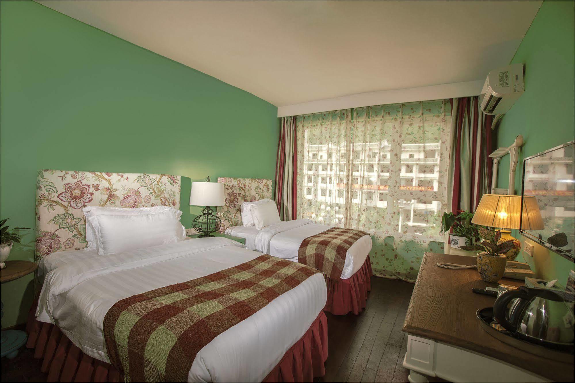 Michael'S Inn & Suites Guilin Extérieur photo