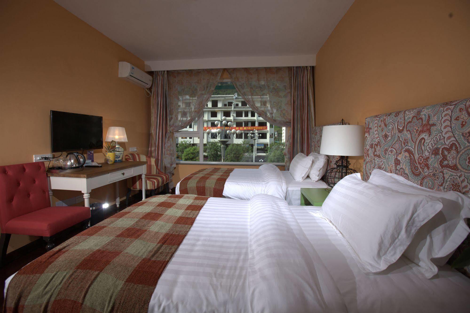 Michael'S Inn & Suites Guilin Extérieur photo