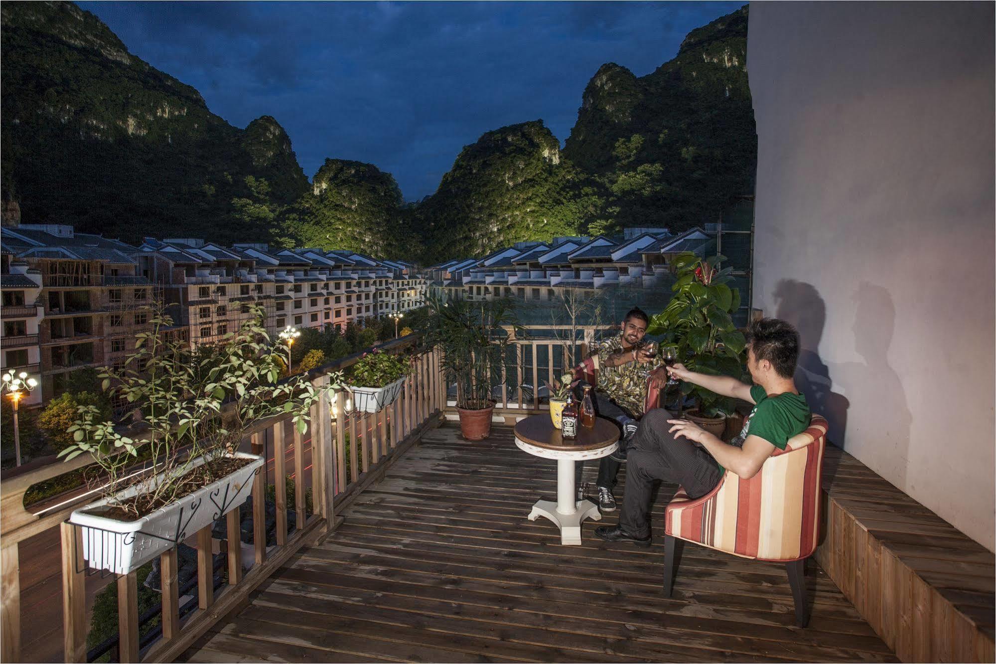 Michael'S Inn & Suites Guilin Extérieur photo